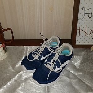 Athletic Works Sneakers